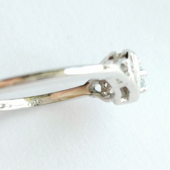 Blue Topaz Ring Celtic Trinity Symbol Size 7 🆕 - Picture 3 of 7